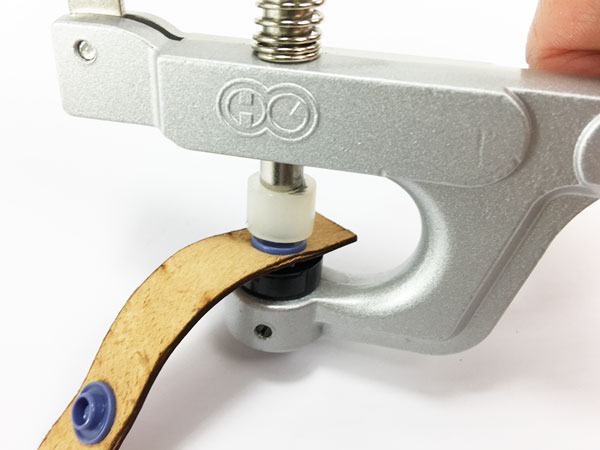 Druckknöpfe von namensbaender Anleitung 5