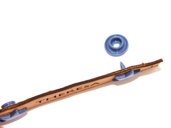 Druckknöpfe von namensbaender Anleitung 3